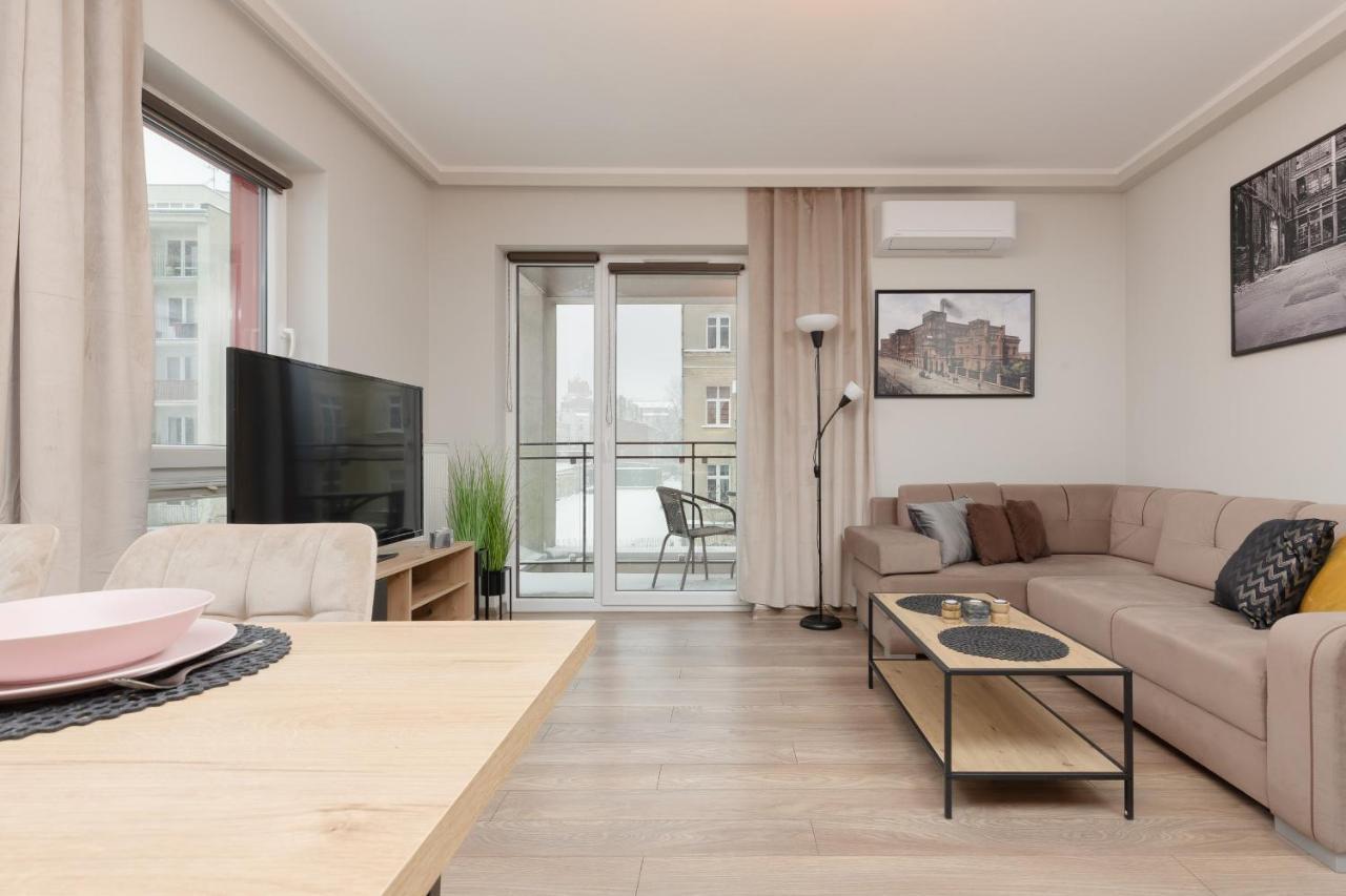 Modern One Bedroom Apartment With Parking In Lodz By Renters Prestige Kültér fotó